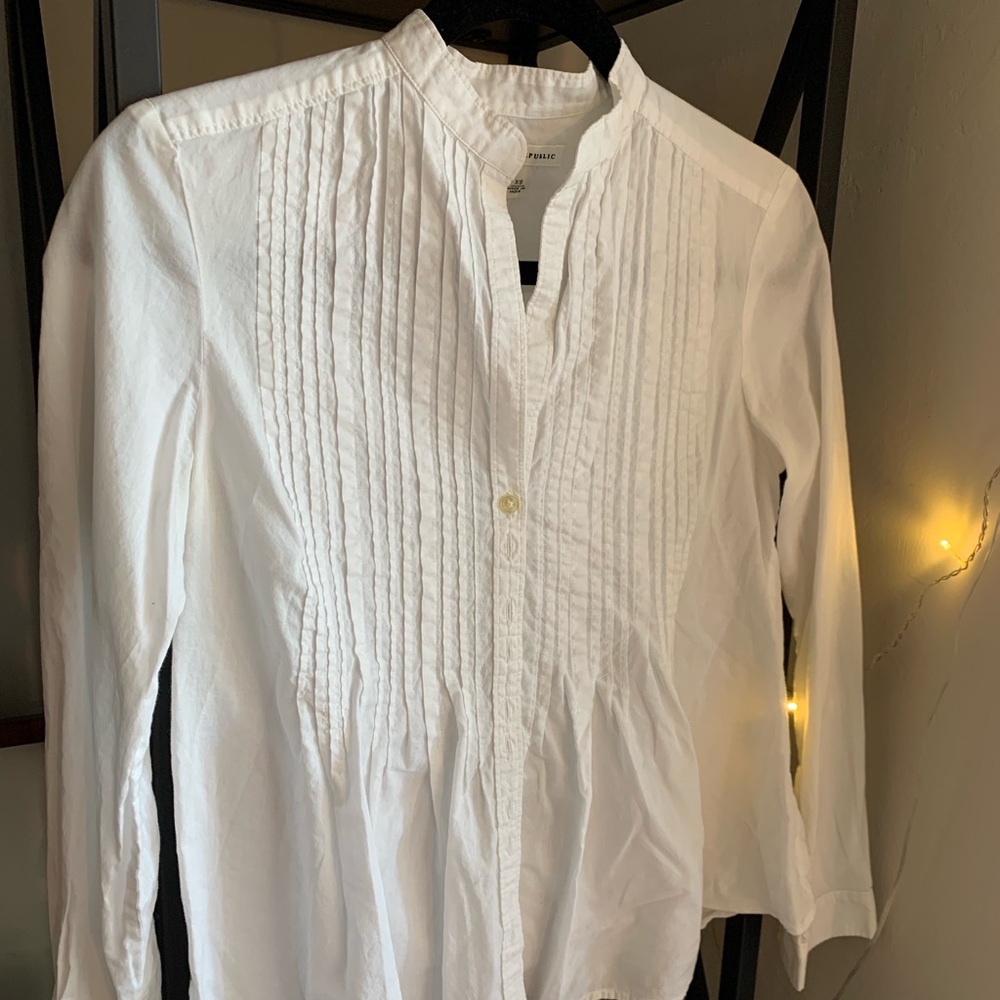 Tuxedo style Banana Republic Blouse
